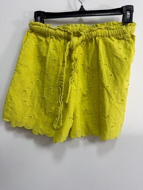 Women's High-Waist Eyelet Scallop Shorts in Yellow